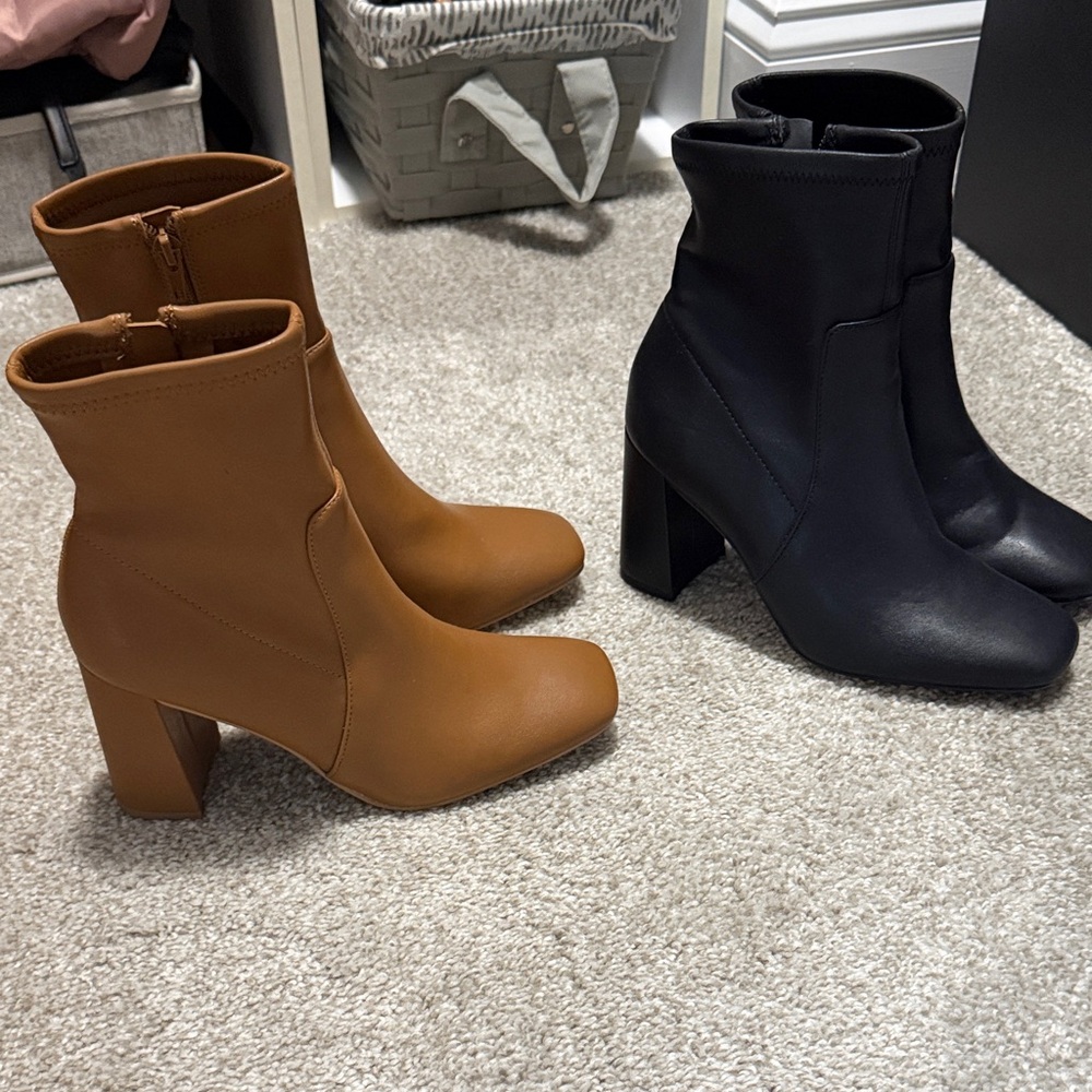 Express heel boots (2 pairs)